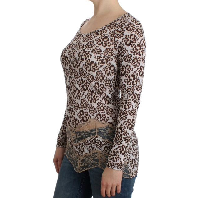 Brown longsleeved lace top
