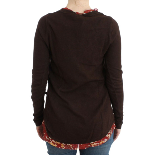 Brown crewneck sweater