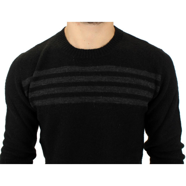 Elegant Black Striped Crewneck Sweater
