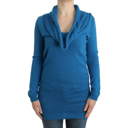 Blue knitted scoopneck sweater